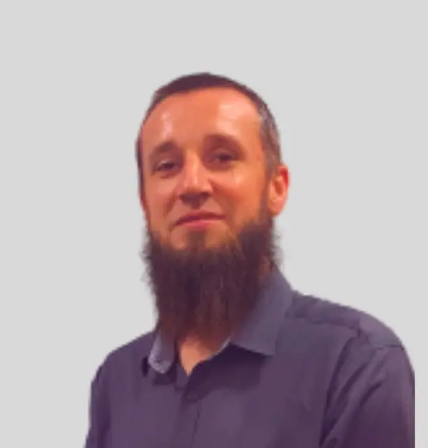 Issa Stefan Siemon - Specialist in German Language Qualification & Intercultural Guidance